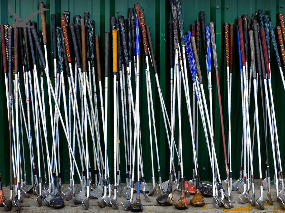 Bagaimana memilih bahan aci golf yang betul dan kekerasan gred?