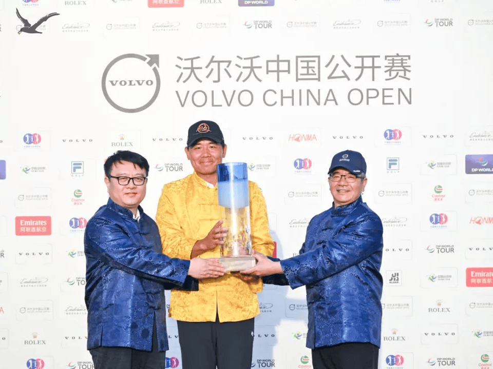 The Albatross Sports Cheer untuk kemenangan Wu Ashun di Volvo China Terbuka